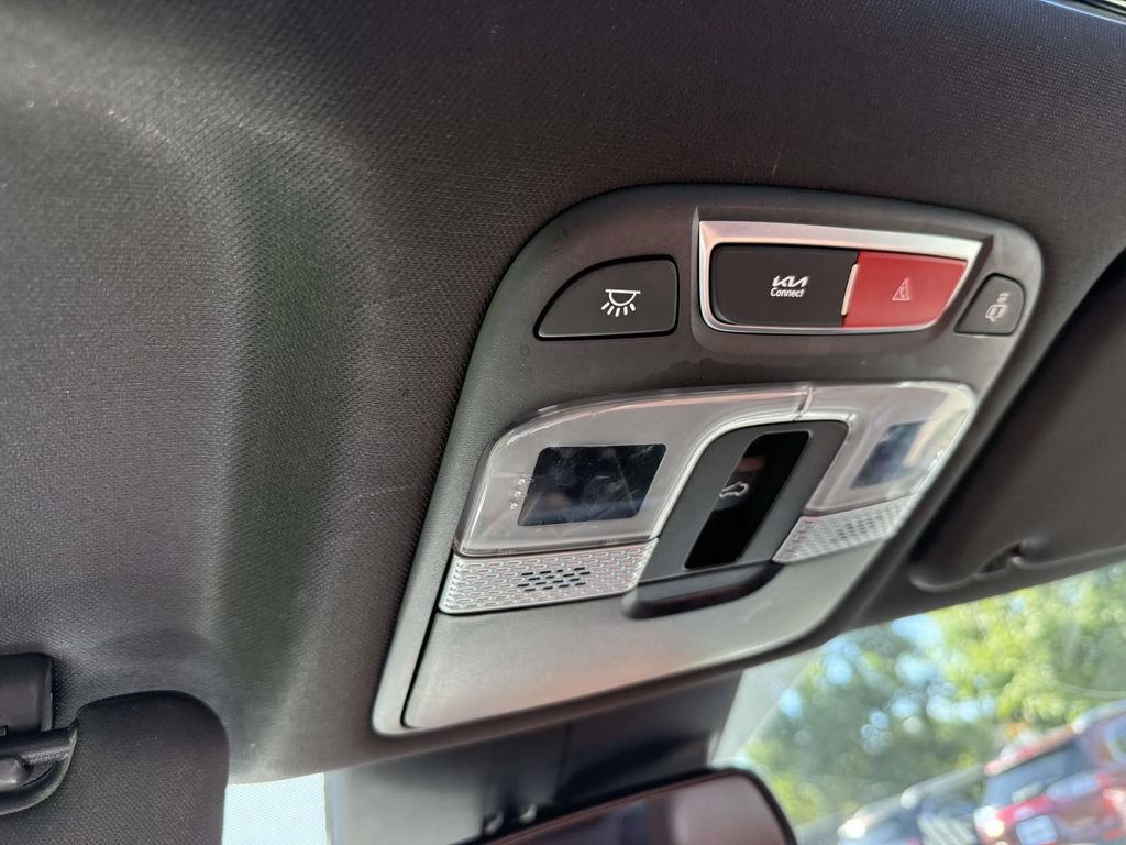 Used 2024 Kia Telluride EX w/ EX Captain's Chair Package AWD/4WD image 30