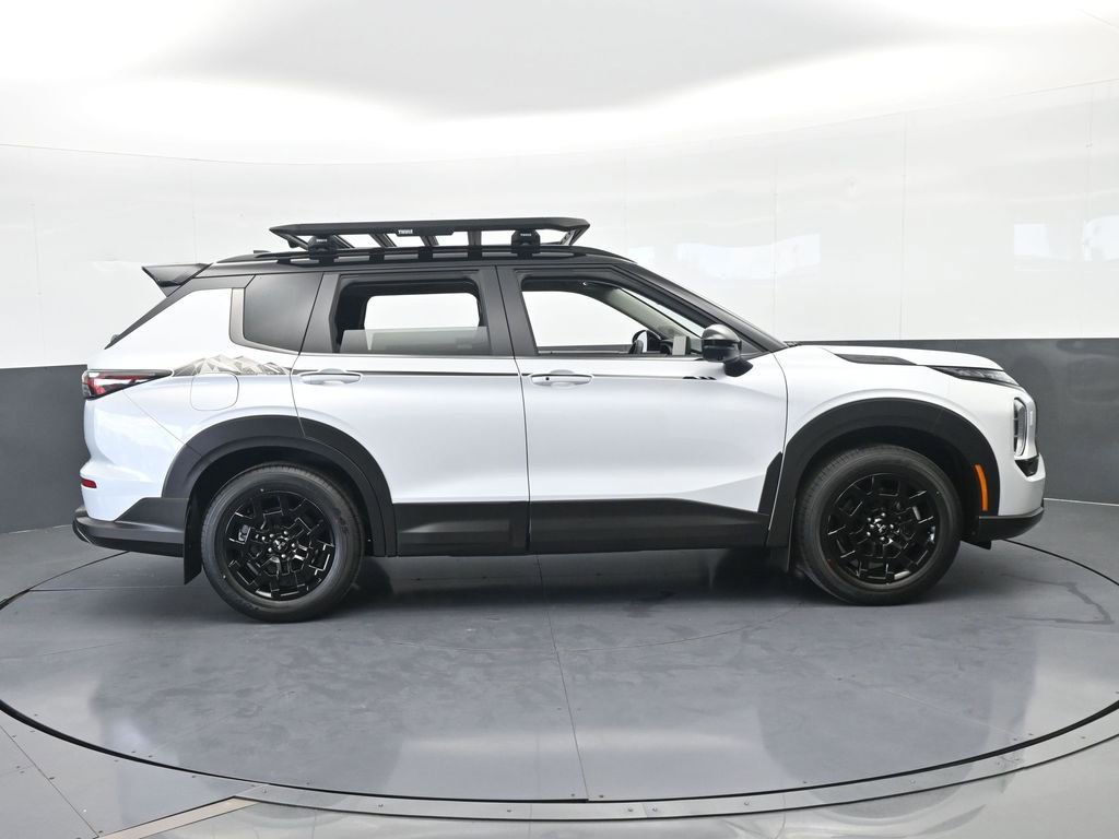 New 2026 Mitsubishi Outlander Trail Edition image 7