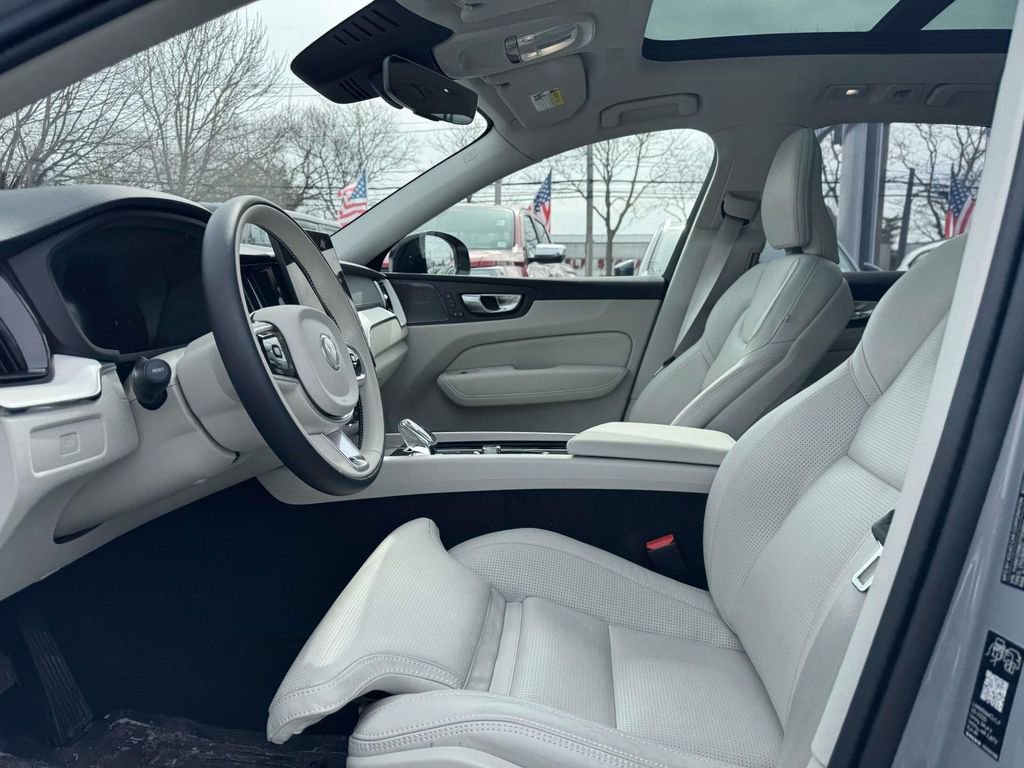 Certified 2026 Volvo XC60 B5 Ultra w/ Protection Package Premier image 13