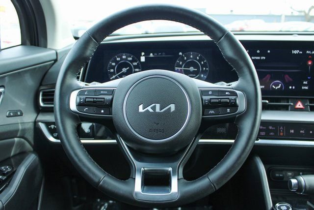 Used 2025 Kia Sportage SX image 27