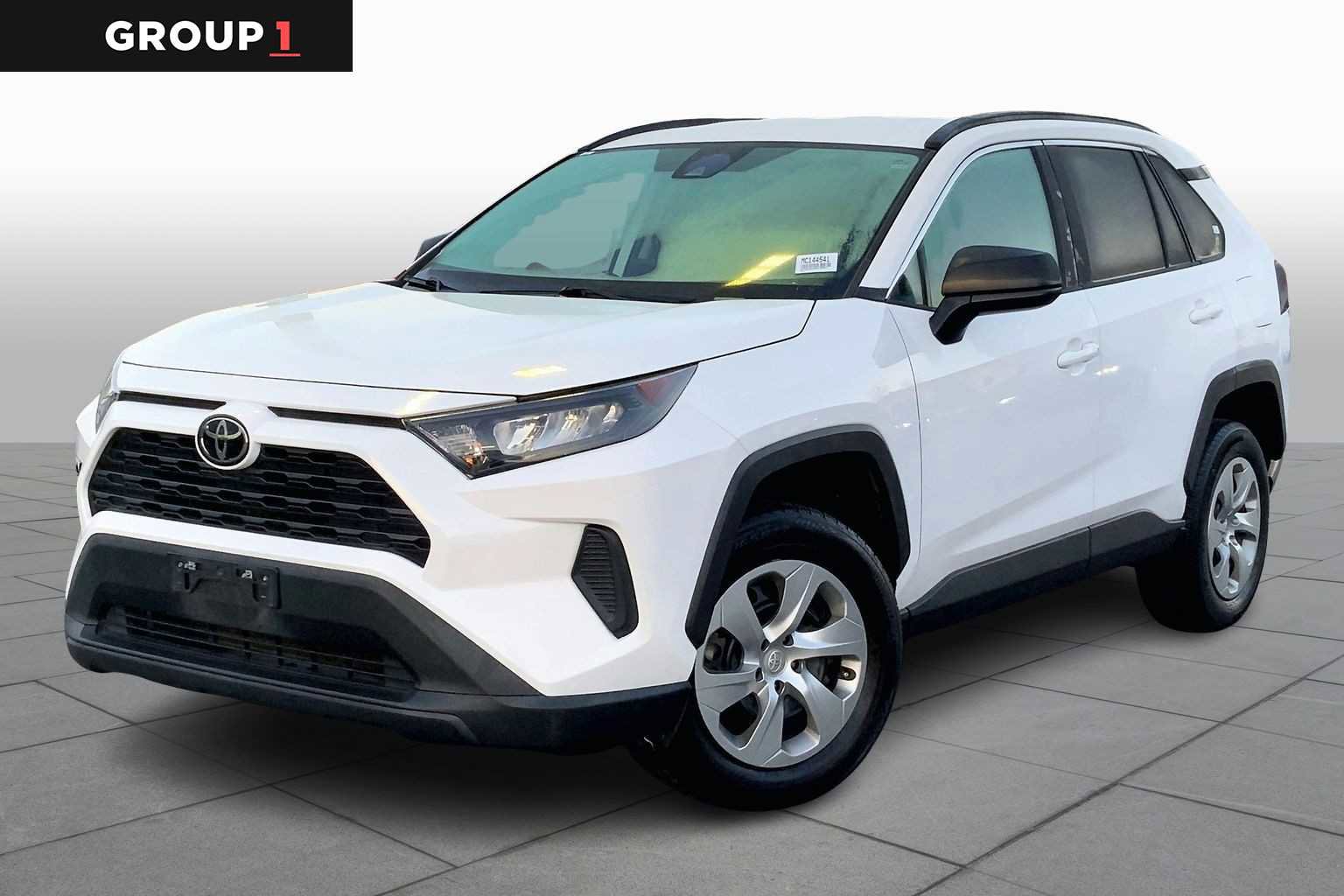 Certified 2021 Toyota RAV4 LE image 1