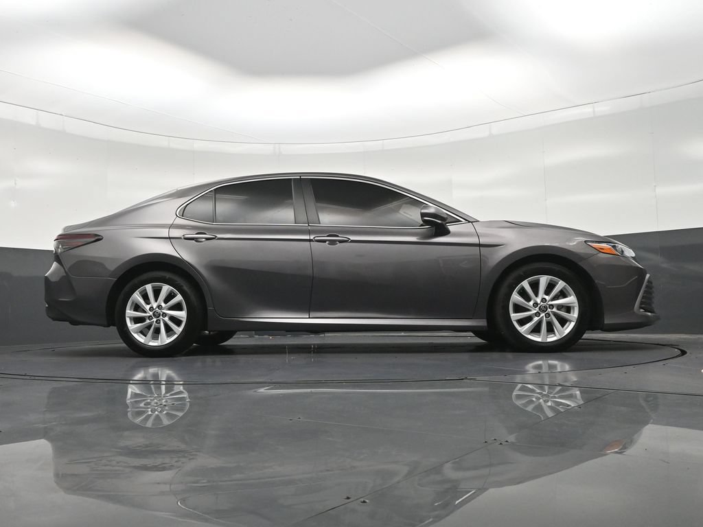 Used 2024 Toyota Camry LE w/ Convenience Package FWD image 29