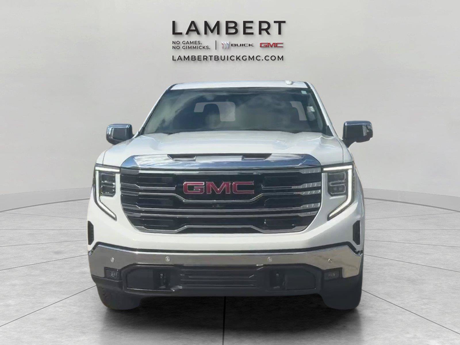 Used 2024 GMC Sierra 1500 SLT w/ SLT Premium Plus Package AWD/4WD image 9