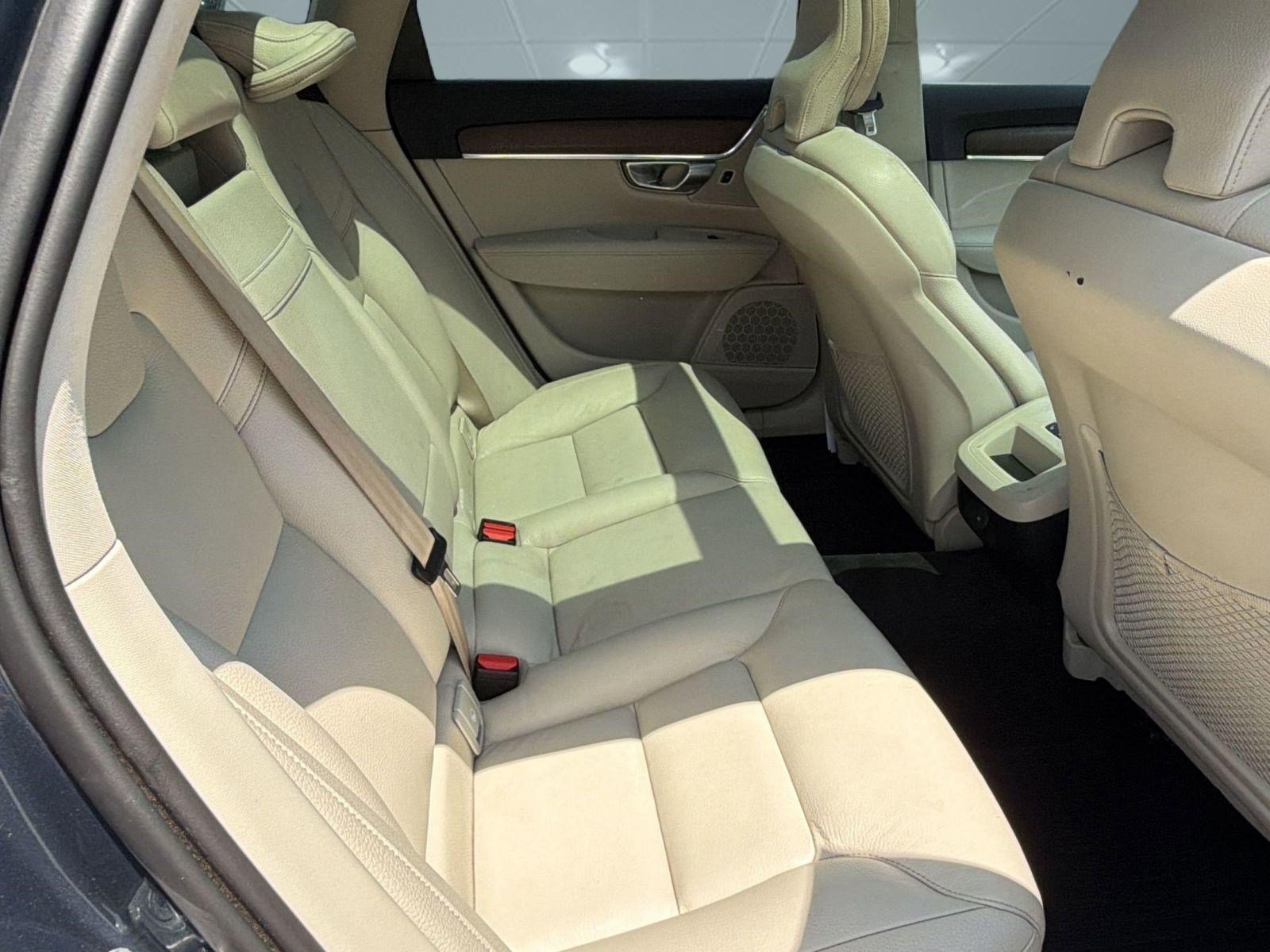 Certified 2022 Volvo V90 B6 Cross Country w/ Advanced Package AWD/4WD image 29