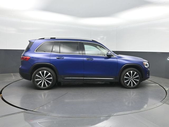 Used 2020 Mercedes-Benz GLB 250 w/ Premium Package image 34