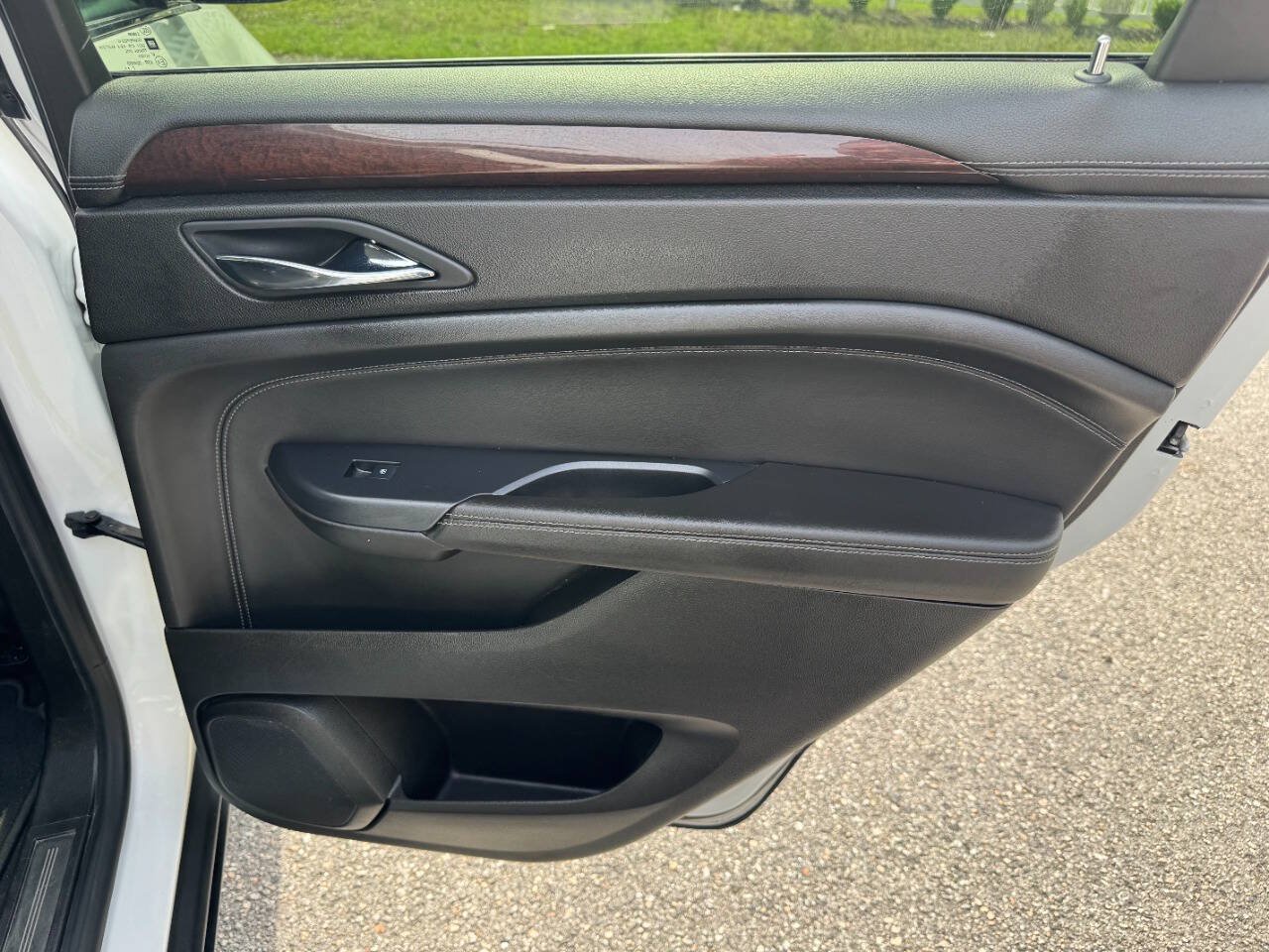 Used 2013 Cadillac SRX Luxury FWD image 43