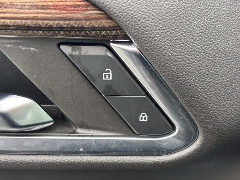 Used 2023 Chevrolet Silverado 1500 LT image 24