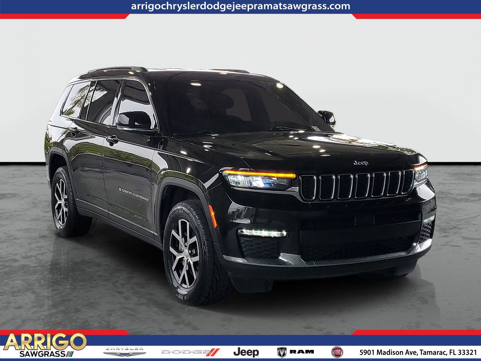 Certified 2024 Jeep Grand Cherokee L Limited AWD/4WD image 1