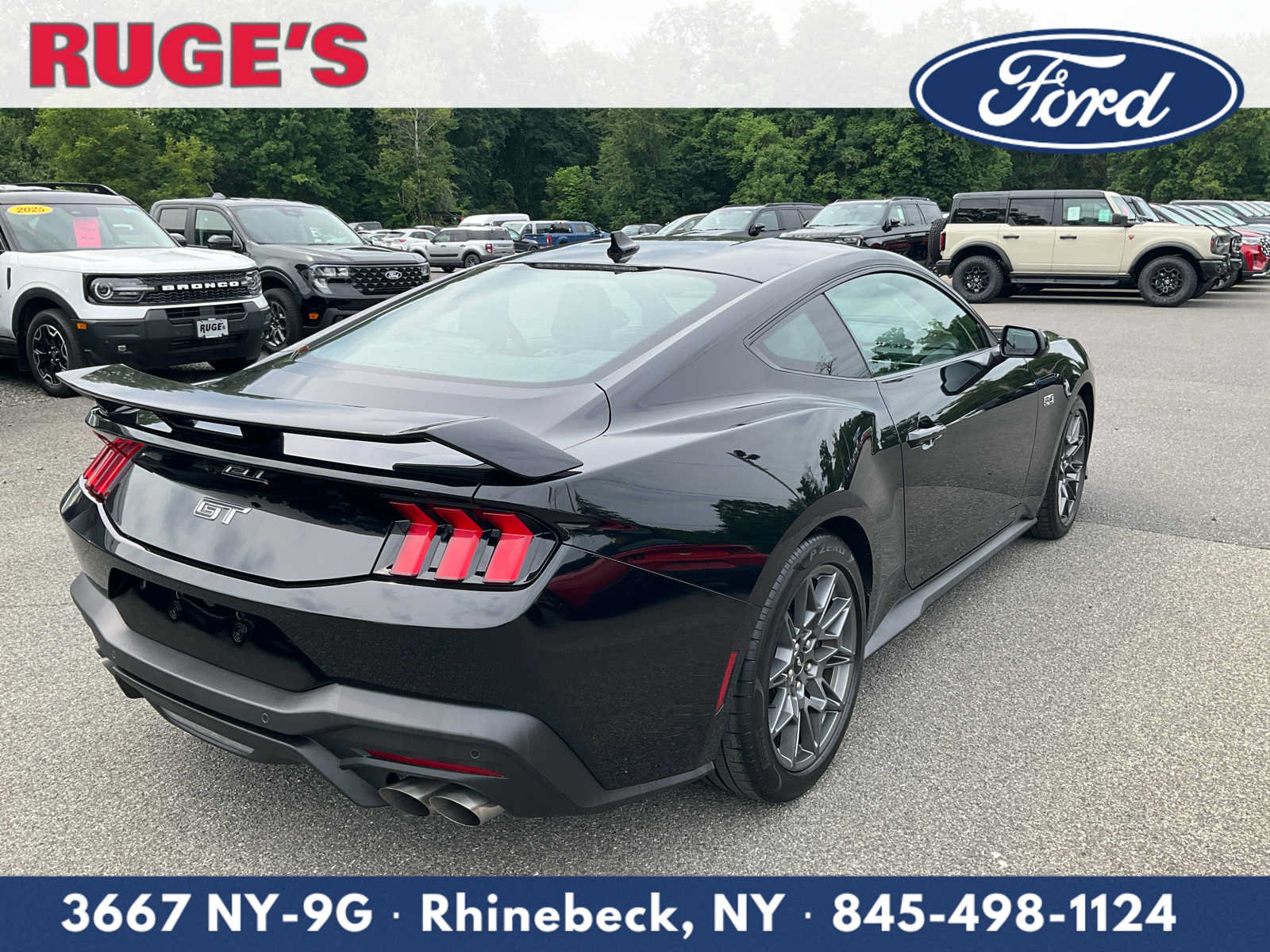 Used 2025 Ford Mustang GT Premium w/ GT Performance Package RWD image 3