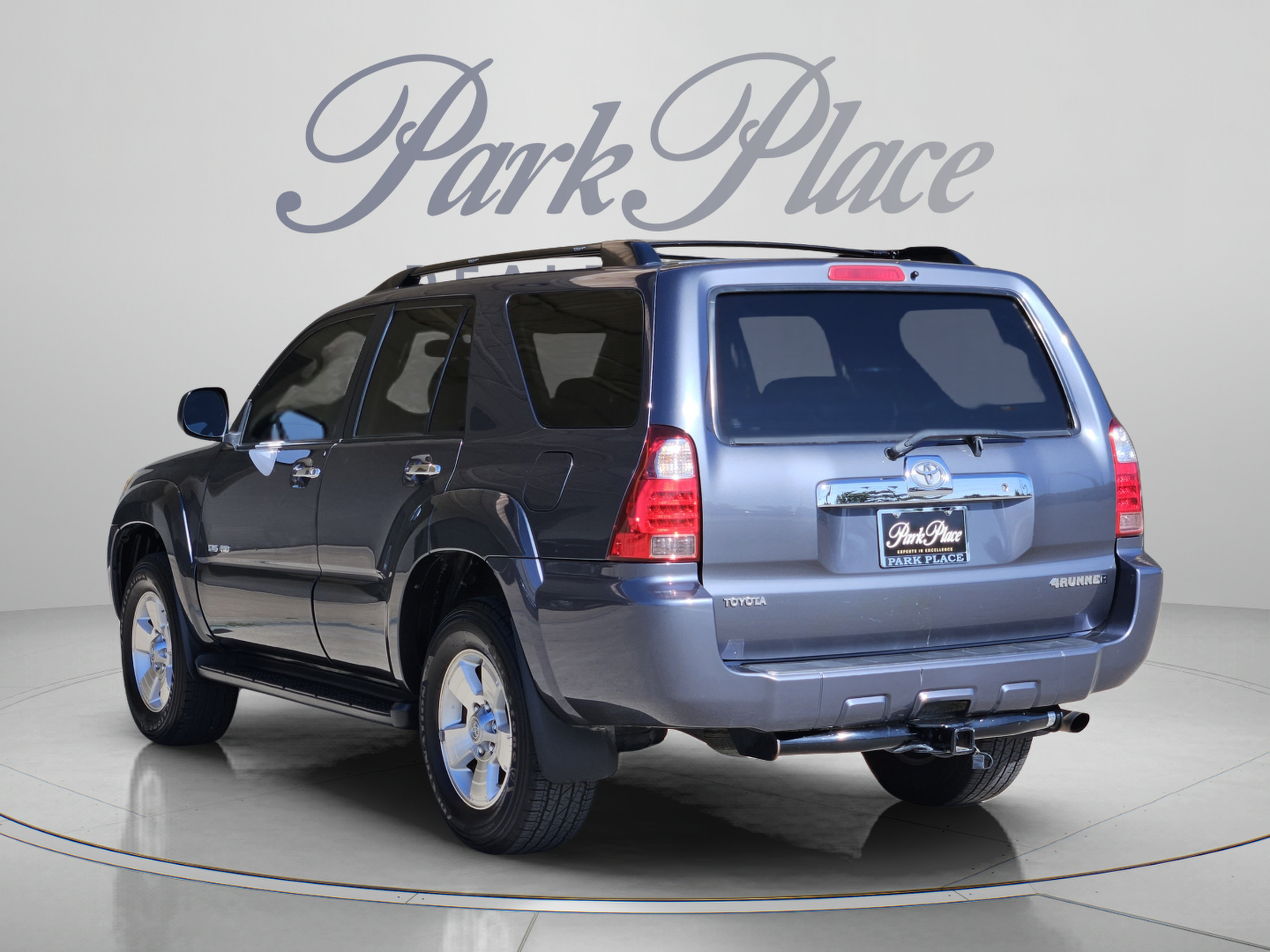 Used 2007 Toyota 4Runner SR5 AWD/4WD image 3