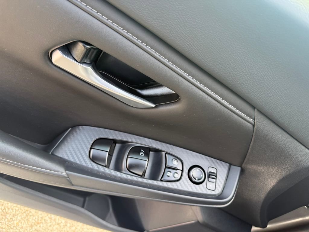 Used 2025 Nissan Sentra SV image 11