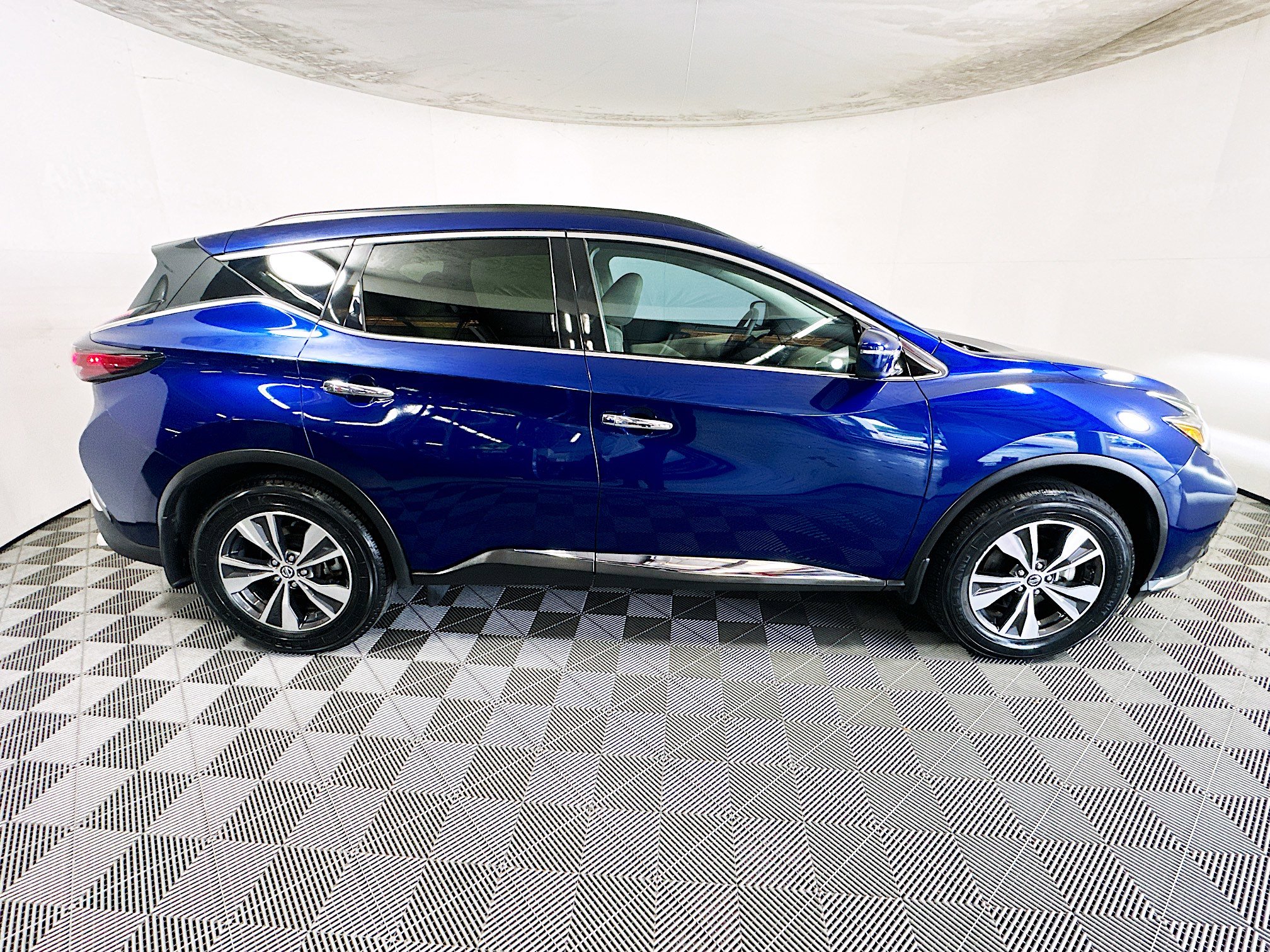 Used 2021 Nissan Murano SV w/ Cargo Package image 2