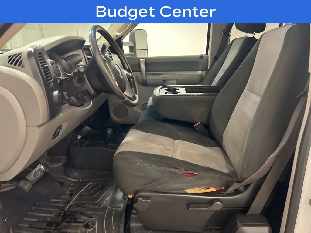 Used 2008 Chevrolet Silverado 2500 W/T w/ Snow Plow Prep Package image 8