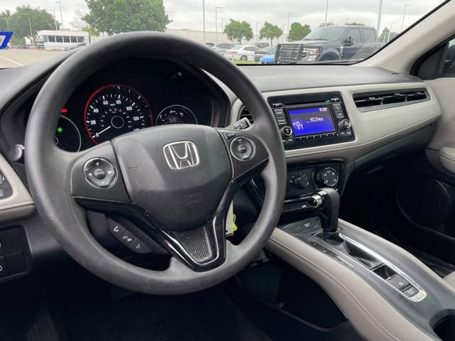 Used 2017 Honda HR-V LX image 9