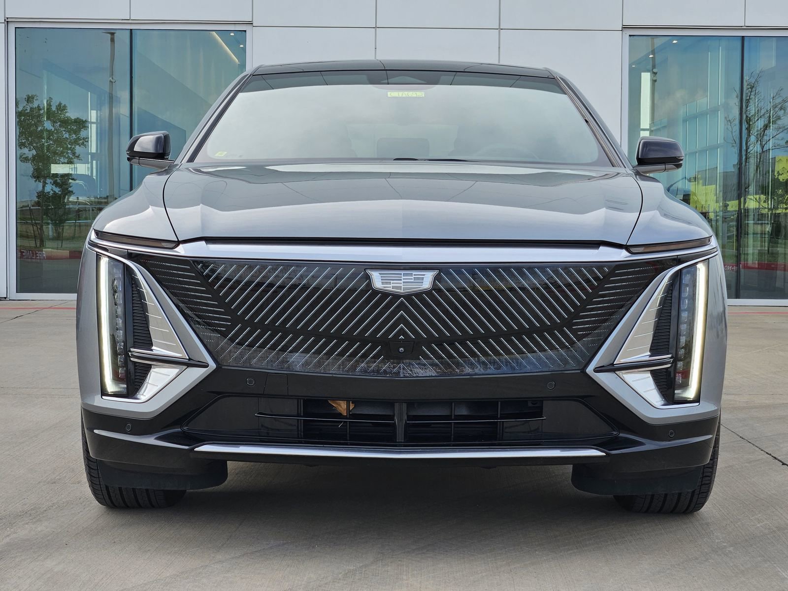 Certified 2024 Cadillac Lyriq Luxury w/ Nappa Leather Package image 6