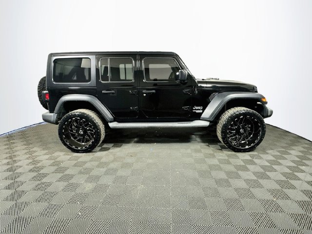 Used 2018 Jeep Wrangler Unlimited Sport AWD/4WD image 9