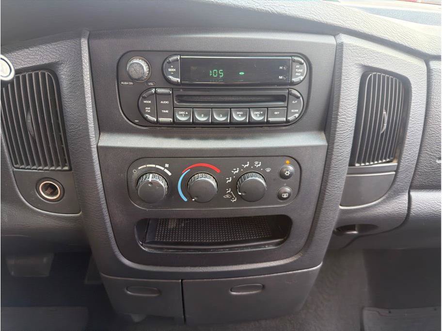 Used 2005 Dodge Ram 1500 Truck SLT w/ Trailer Tow Group AWD/4WD image 16