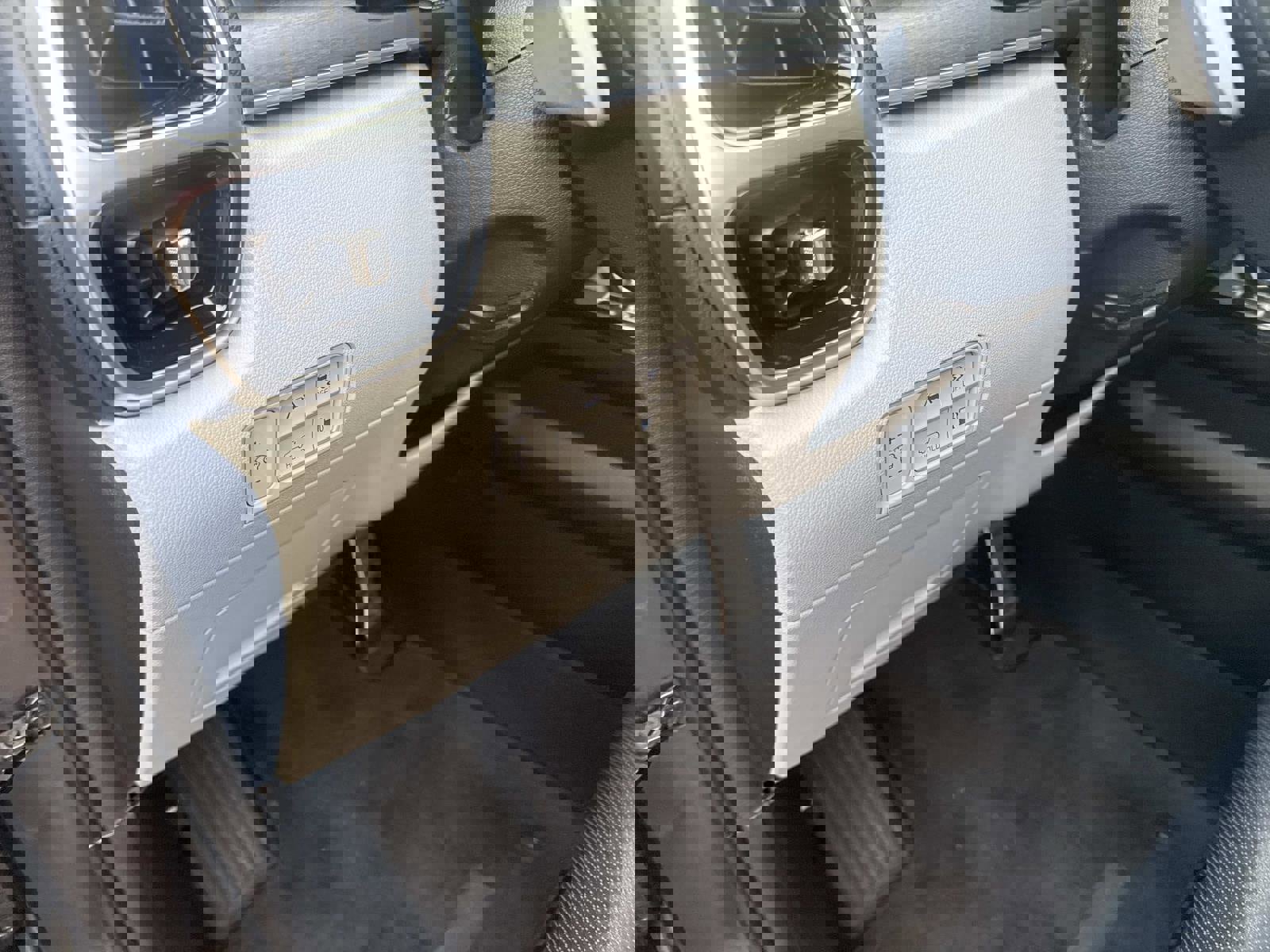 Used 2022 Kia Sorento SX Prestige w/ Panoramic Sunroof Package image 23