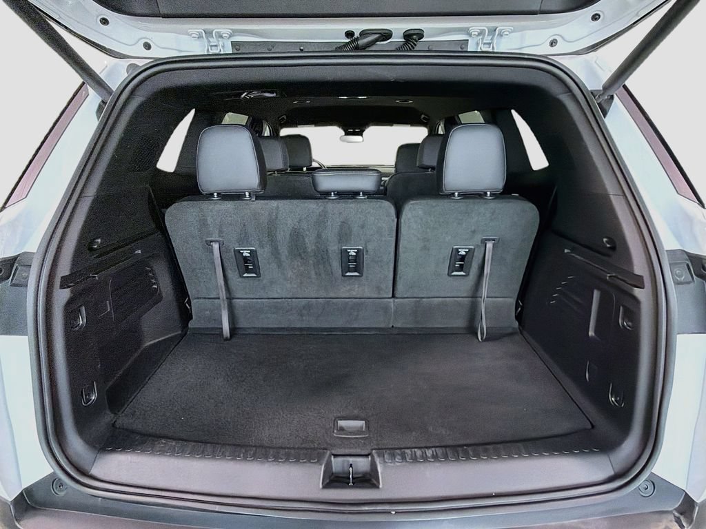 Used 2025 Buick Enclave Preferred AWD/4WD image 30