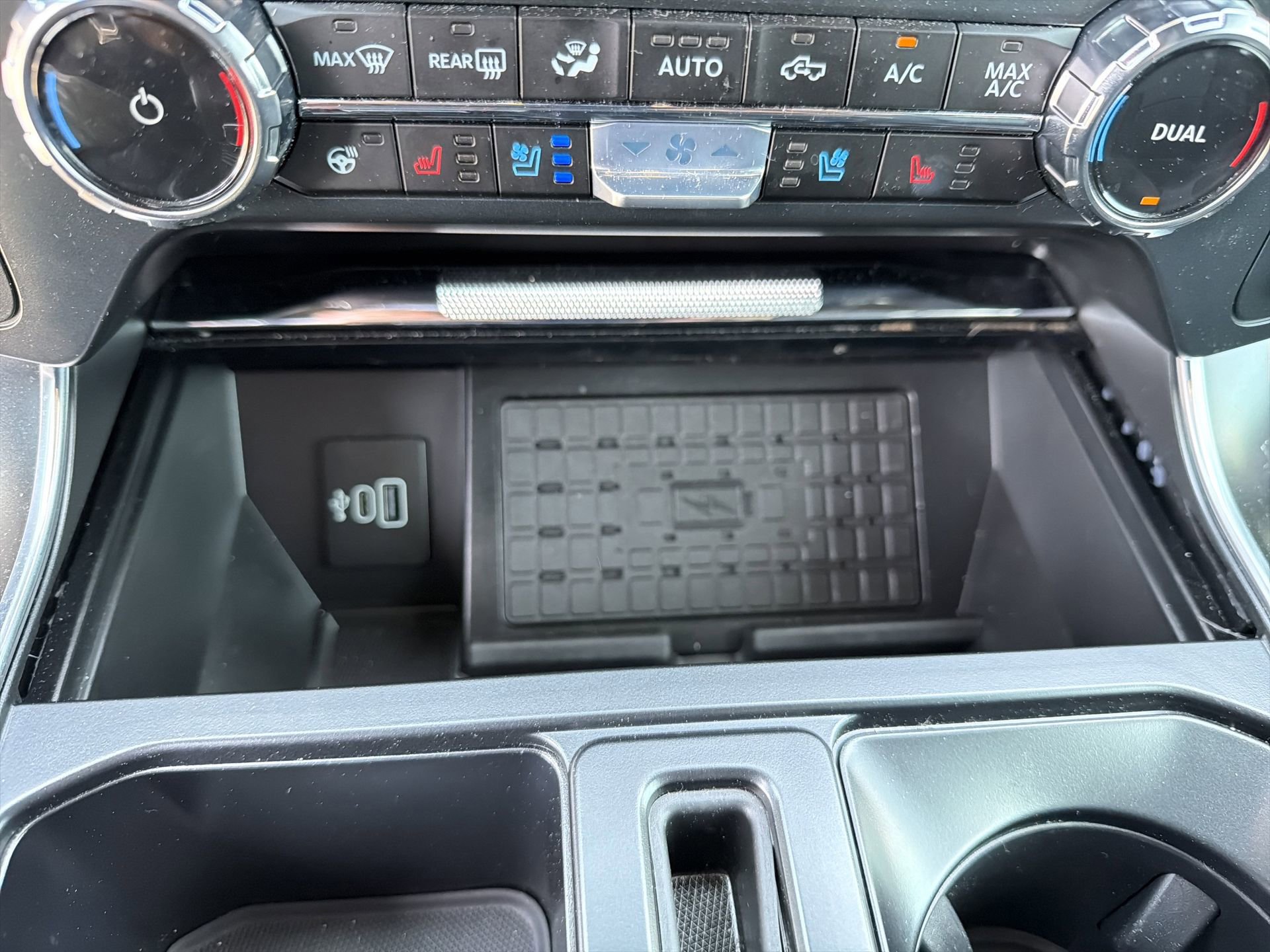 Certified 2025 Ford F150 Raptor image 12