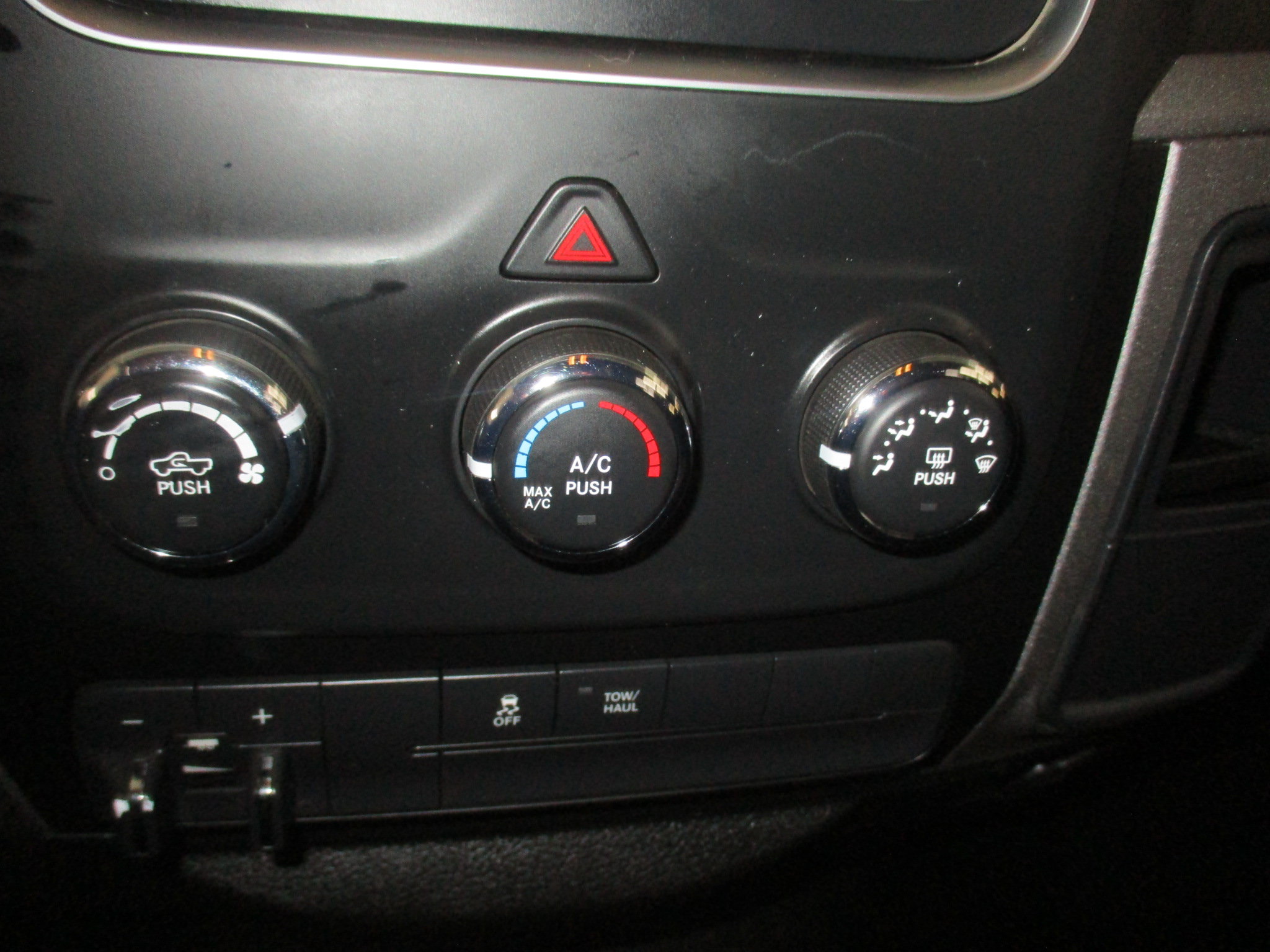 Used 2019 RAM 1500 Tradesman w/ Popular Equipment Group AWD/4WD image 28