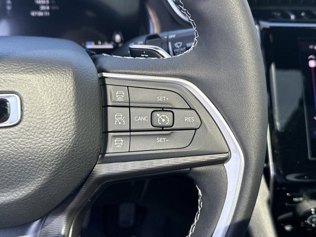 New 2025 Jeep Grand Cherokee Laredo image 27