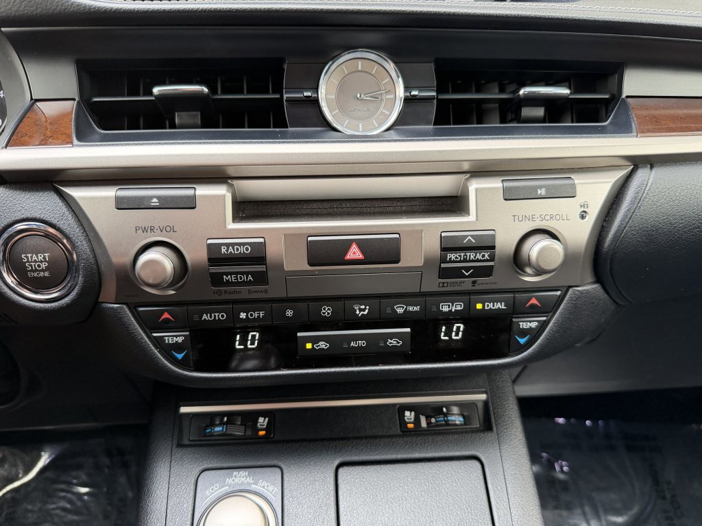 Used 2015 Lexus ES 350 w/ Premium Package FWD image 22