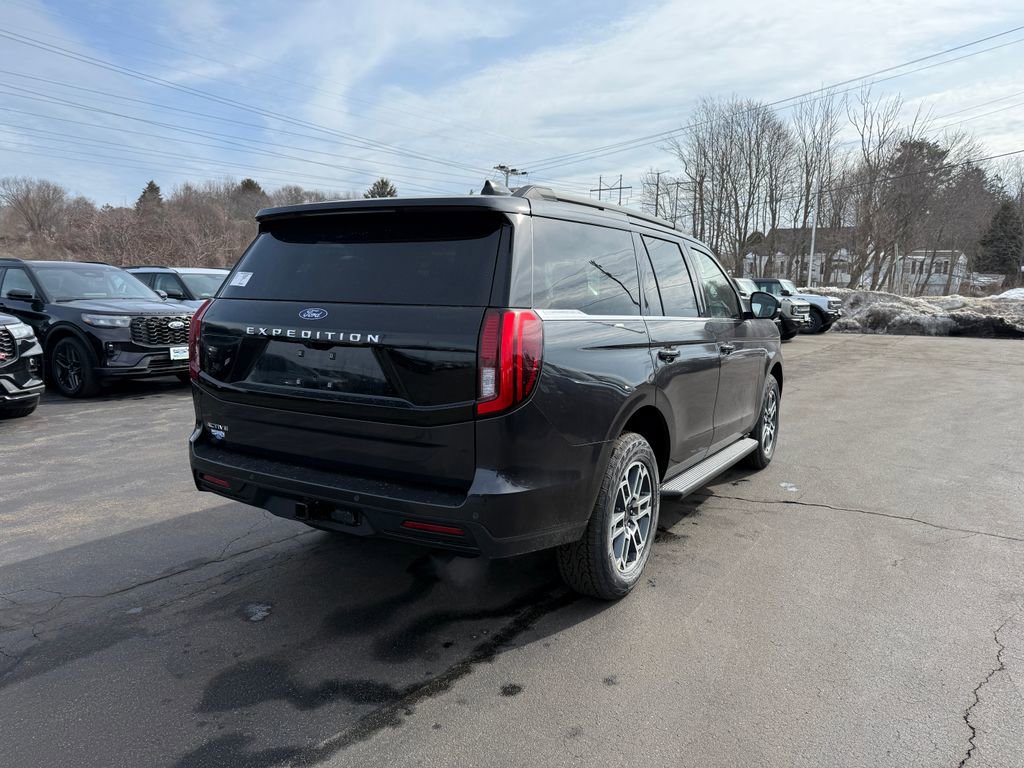 New 2026 Ford Expedition Active image 19