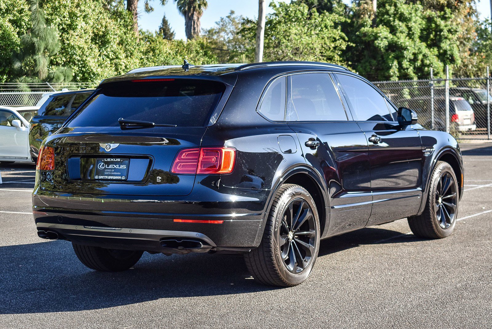 Used 2019 Bentley Bentayga image 6