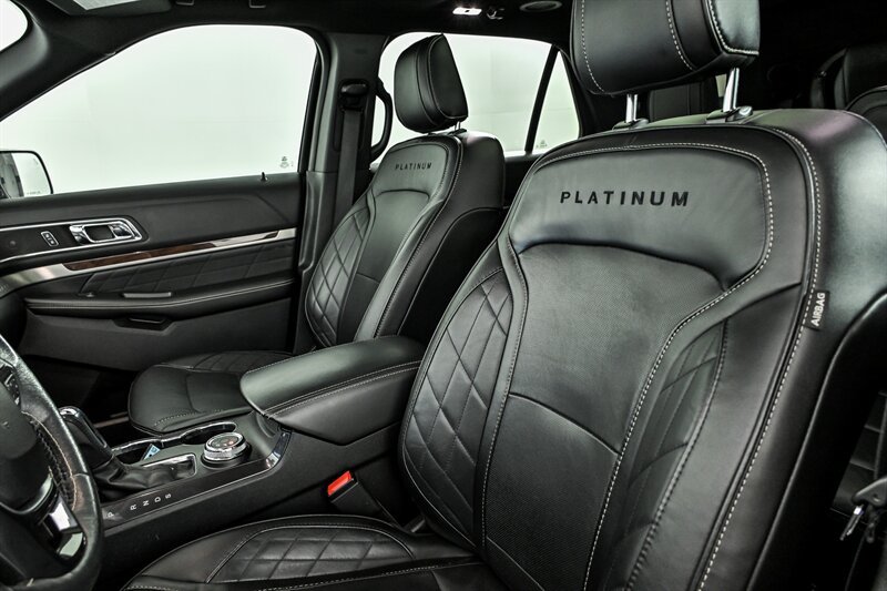 Used 2019 Ford Explorer Platinum AWD/4WD image 17