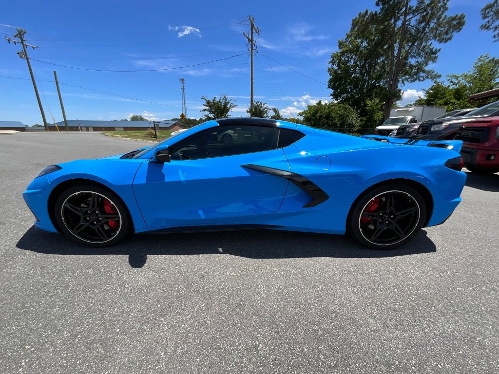 Used 2022 Chevrolet Corvette Stingray Coupe w/ Z51 Performance Package image 7