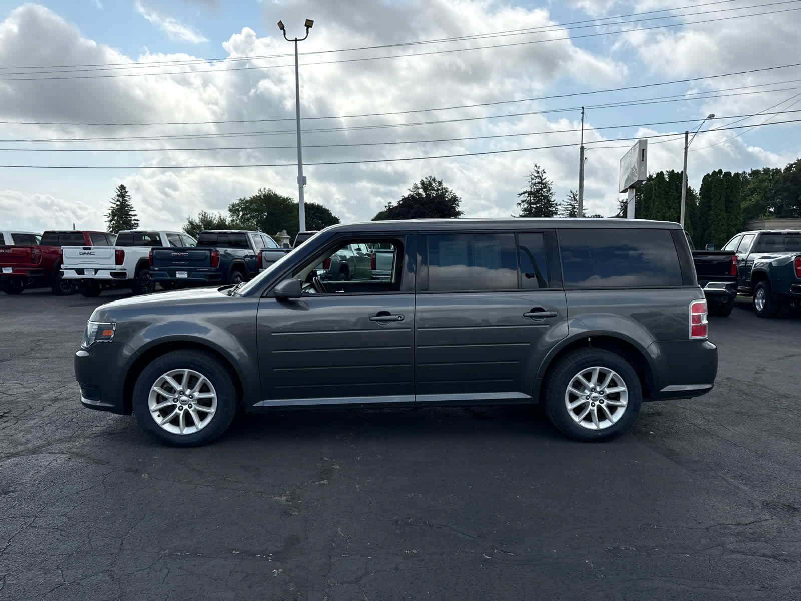 Used 2019 Ford Flex SE FWD image 2