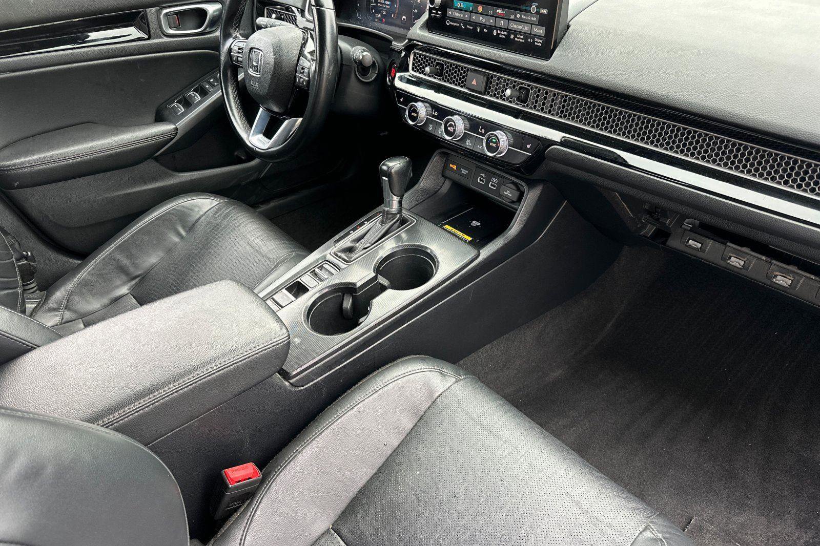 Used 2023 Honda Civic Sport image 16