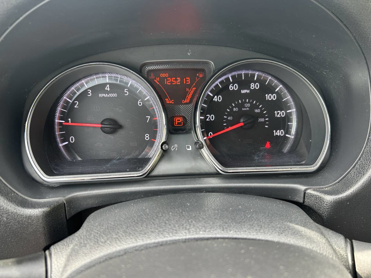 Used 2014 Nissan Versa SV FWD image 13