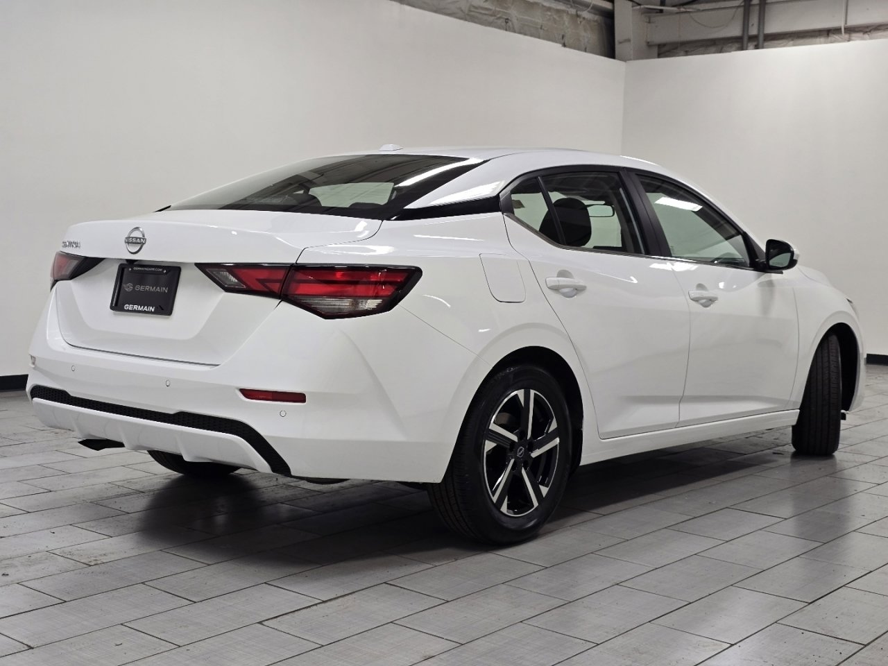 Used 2025 Nissan Sentra SV image 12