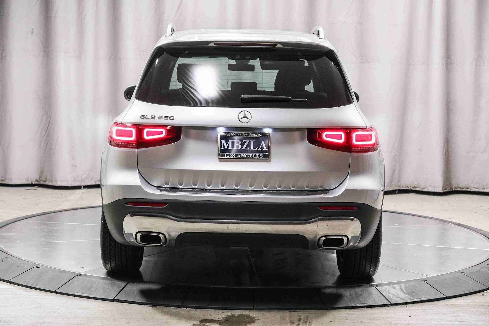 Certified 2022 Mercedes-Benz GLB 250 image 3