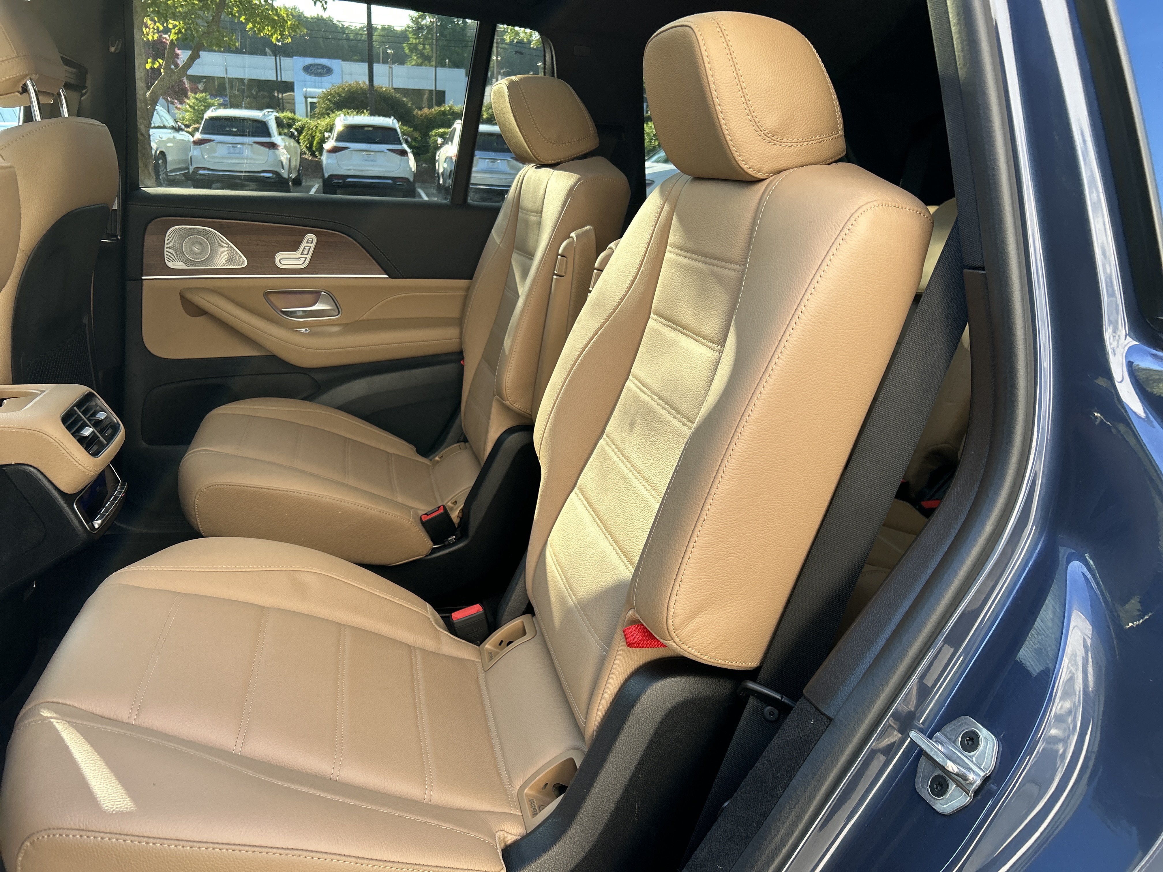 Certified 2024 Mercedes-Benz GLS 450 4MATIC image 42