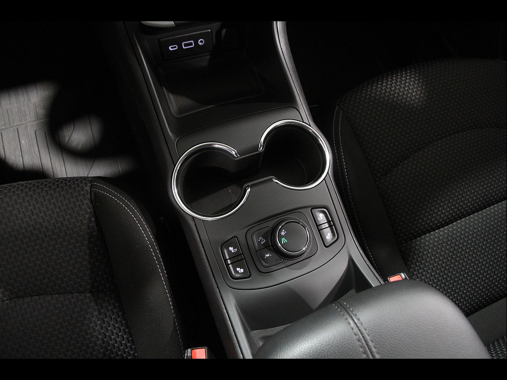 Certified 2023 GMC Terrain SLE w/ Driver Convenience Package FWD image 15