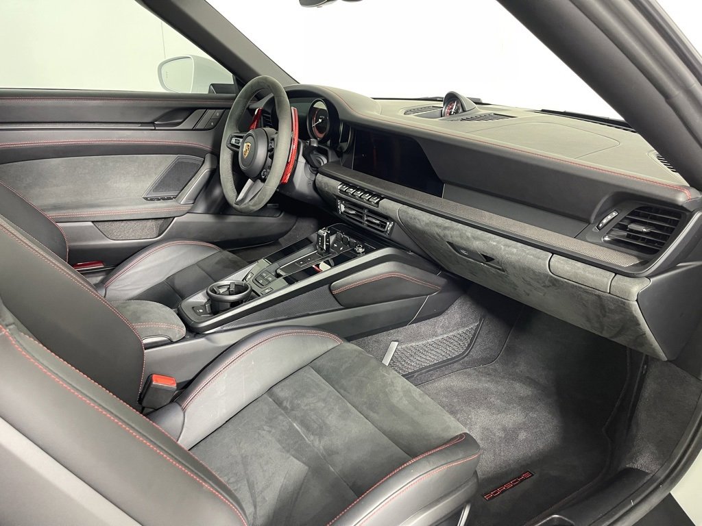 Certified 2023 Porsche 911 Carrera GTS image 22