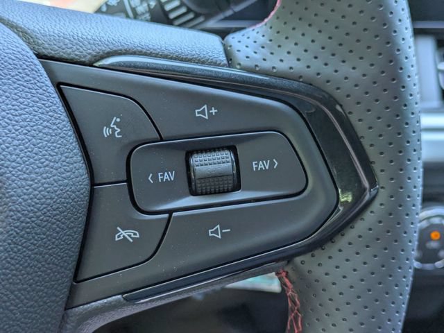 New 2026 Chevrolet Trax RS w/ Sunroof Package FWD image 14