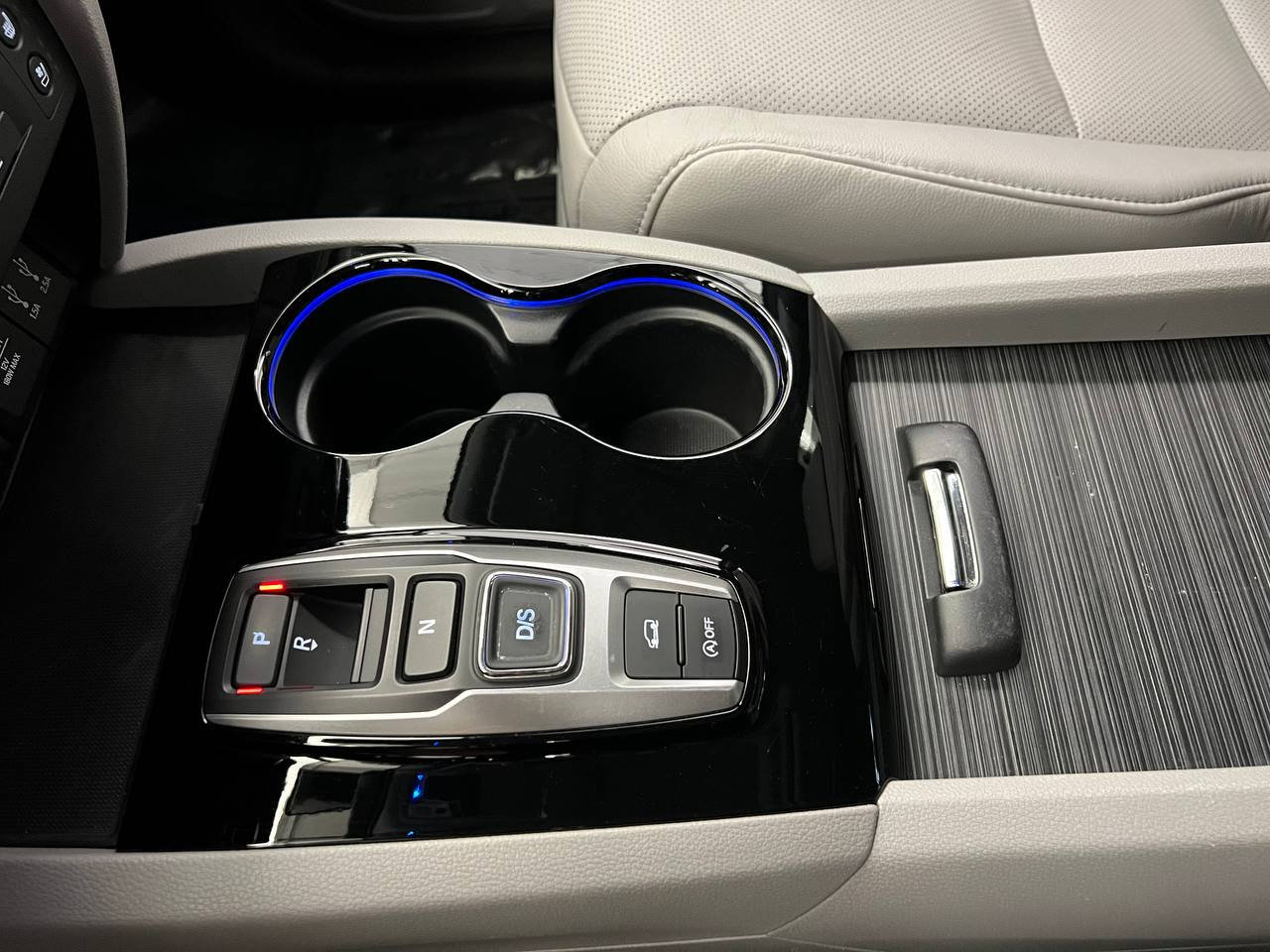 Used 2016 Honda Pilot Elite image 24