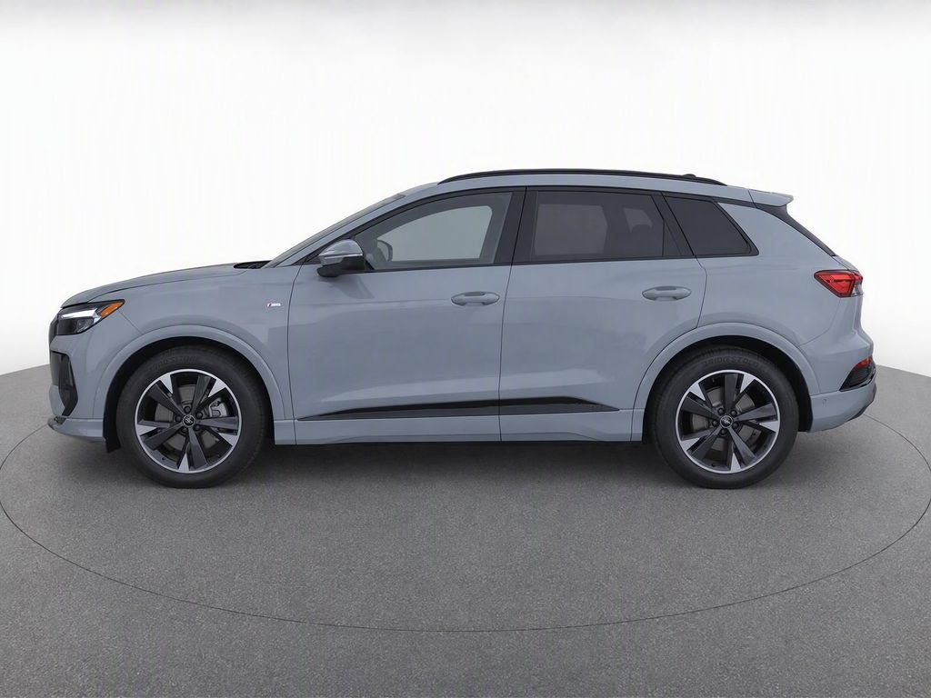 Used 2024 Audi Q4 e-tron Premium Plus w/ Premium Plus AWD/4WD image 3