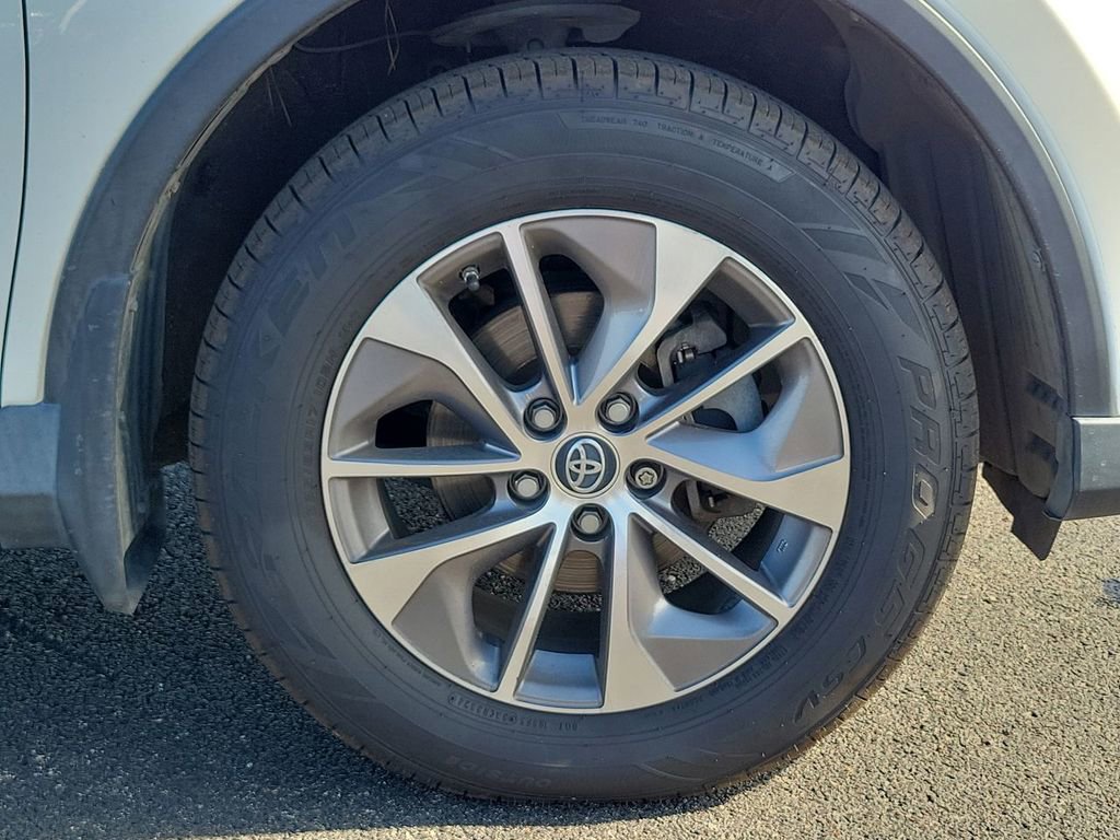 Used 2017 Toyota RAV4 XLE w/ All Weather Liner Package AWD/4WD image 9