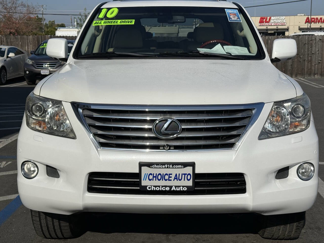 Used 2010 Lexus LX 570 4WD image 2