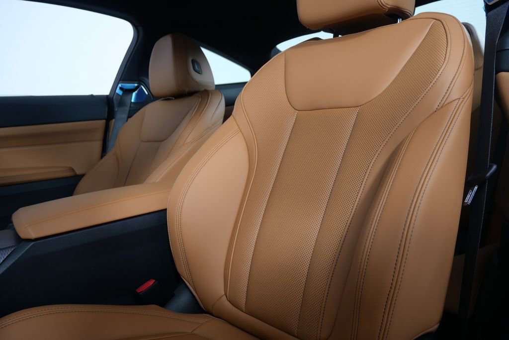 Used 2026 BMW 430i Coupe w/ M Sport Package RWD image 10
