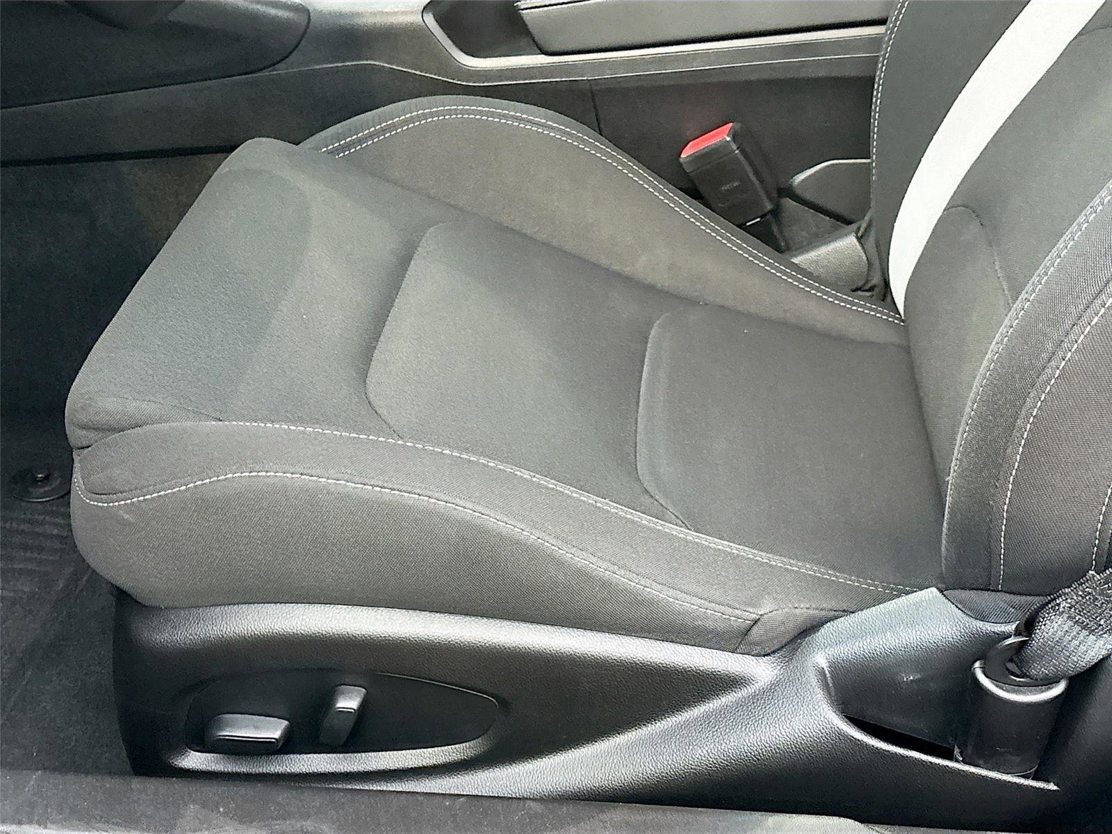 Used 2022 Chevrolet Camaro LT w/ Technology Package image 22