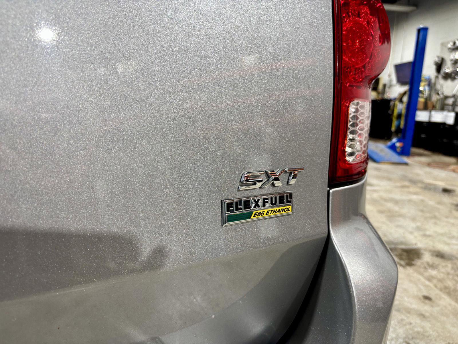 Used 2019 Dodge Grand Caravan SXT image 18