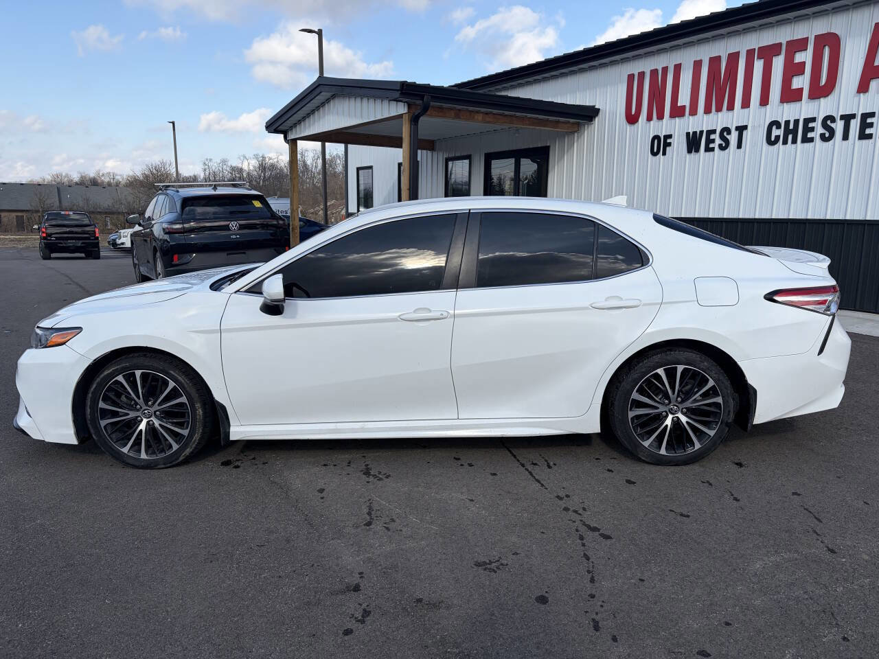 Used 2020 Toyota Camry SE image 12