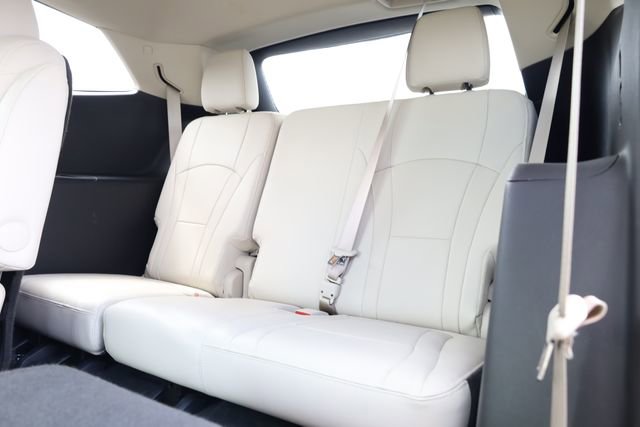 Used 2023 Buick Enclave Premium w/ Experience Buick Package image 26