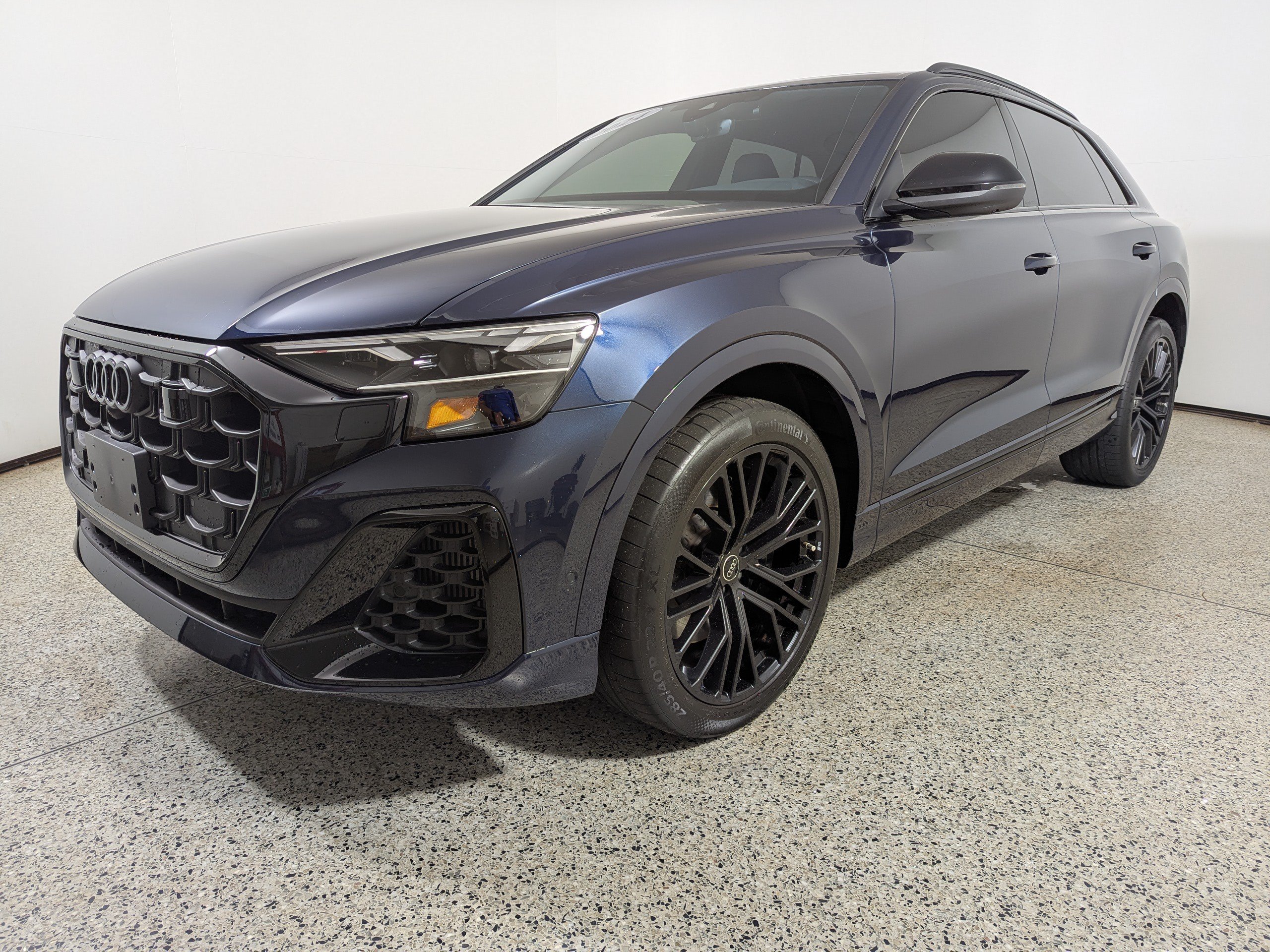 Used 2024 Audi SQ8 Premium Plus AWD/4WD image 3